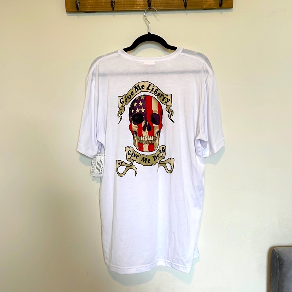 Lularoe Devin T give me liberty or give me death white V-neck large fits like XL